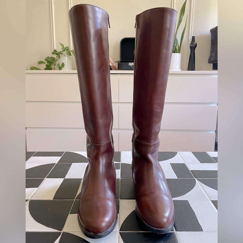 GRIGIO ARANCIO
Made In Italy High Shaft Zip Detail Boots